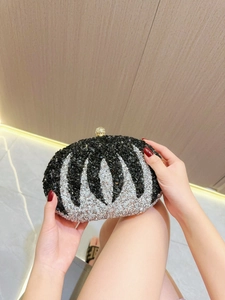 Pochette de Soirée de Luxe en Strass pour Femmes Coque Rigide Cadre en Métal Doré Noir Argent Sac à Main de Banquet Mariage Avec Chaîne