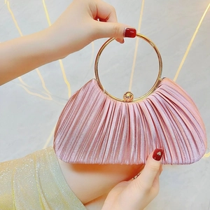 Pochette De Soirée En Satin De Satin Plissé Avec Poignée En Anneau Métallique Doré Mariage Fête Banquet Sac À Main Pour Femme