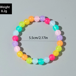 Detail showing weight 8.2g and inner diameter 5.5cm of the colorful acrylic beaded bracelet