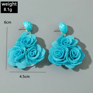 Detailed size view of blue fabric rose earrings with 8.1g weight and 6cm height dimensions