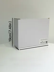 Dettaglio della scatola rettangolare rigida bianca 24,5x19x9cm per pochette da cerimonia