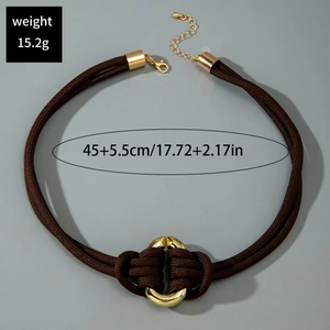 Collier tressé marron avec boucle dorée, poids 15,2g et dimensions de 45+5,5cm