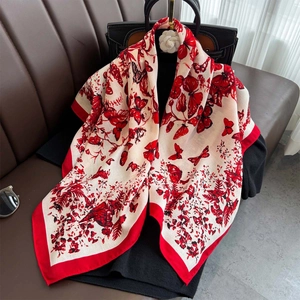 Foulard Quadrato in Satin con Stampa a Farfalla e Fiori per Donna 90x90cm Elegante Grande Sciarpa Protezione Solare Scialle Fascia per Capelli