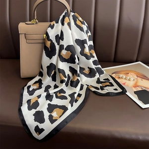 Leopard Print Square Scarf Satin Like Satin Elegant Fashion Neck Hair Bandana For Women Office Style