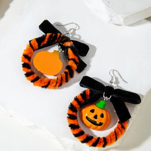 Halloween pompoen oorringen met zwarte fluwelen strikken en zachte pluche textuur