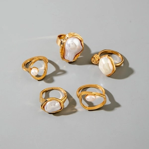5er-Set goldene Ringe mit Barockperlen und Vintage-Lava-Struktur im organischen Design