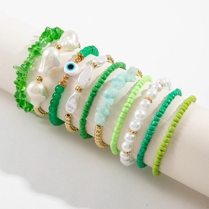Ensemble de 8 bracelets de perles bohèmes vertes avec perles et œil porte-bonheur