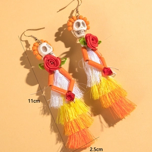Boucles d'oreilles squelette punk avec pompons colorés et rose rouge pour Halloween