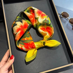 Elegant Mulberry Satin Square Scarf Floral Print Lily Satin Neck Scarf Women Fashion Accessory Office Style