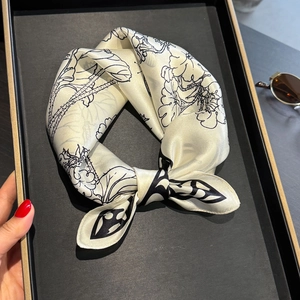 Mulberry Satin Square Scarf Vintage Chinese Style Floral Butterfly Print Elegant Lightweight Neck Scarf For Women