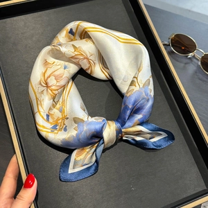 Elegant Mulberry Silk Square Scarf For Women Floral Print Small Neck Scarf Versatile Decorative Fashion Head Scarf Accessory