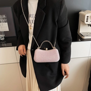 Elegante rosa Pailletten-Box-Tasche mit Goldgriff und Kette für Abendveranstaltungen
