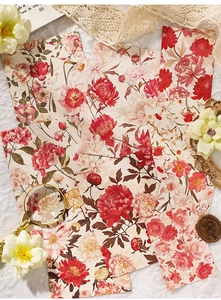 Dettagli di carta per scrapbooking vintage con romantici fiori su pizzo