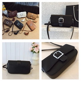 Détails du cuir texturé litchi et de la boucle argentée sur le sac de style vintage