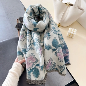 Floral print thick shawl wrap with fringe tassels for winter travel and wind protection