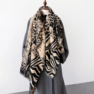 Thick leopard and zebra print shawl in beige and brown faux cashmere for winter