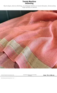 Detalle de chal de seda rosa con rayas doradas, 70x188 cm con bordes dobladillados