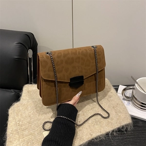 Leopard Print Crossbody Bag For Women Vintage PU Leather Square Shoulder Bag With Metal Chain Strap Trendy Casual Purse