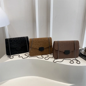 Retro leopard print crossbody bag with gold chain and black metal lock in three colors