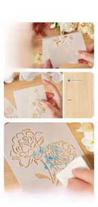 Dettaglio dello stencil floreale in PET lavabile che mostra flessibilità e angoli arrotondati