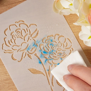 Stencil riutilizzabile in PET con motivo di fiori per pittura fai-da-te su legno