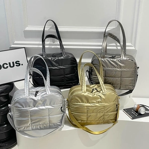 Bolso Tote Acolchado Metálico para Mujer de Gran Capacidad Bolso de Hombro Con Correa Ajustable Bolso de Mano Ligero para Viaje