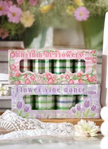 Primo piano del set di nastri PET decorativi con motivi floreali per scrapbooking