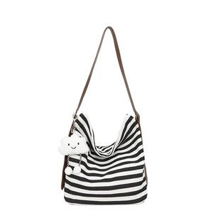 Sac fourre-tout en toile rayée avec lanières brunes et pendentif nuage mignon