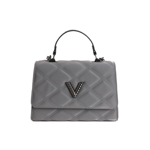 Sac à main matelassé gris élégant avec surpiqûres en losange et logo V en métal