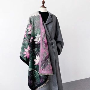 Elegante scialle con stampa loto effetto cashmere e nappe da donna per l'inverno