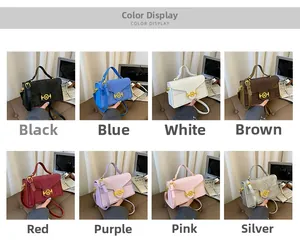 Collage de mini sacs boîte multicolores à texture croco et boucle métallique dorée M