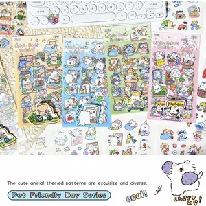 Detailansicht von vier Sets Haustier-Cartoon-Stickers für Journaling und DIY-Bastelarbeiten