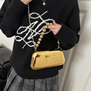 Sac boîte en acrylique doré élégant avec poignée perlée et chaîne pour les soirées