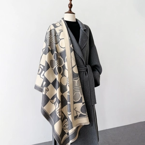 Thick checkered reversible scarf with floral letters and fringe details in grey and beige