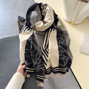 Elegant plaid shawl scarf with branch patterns and fringes for autumn and winter fashion