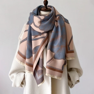 Thick vintage floral scarf for women with tassels in Morandi blue and dusty pink