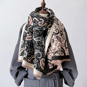 Long paisley jacquard scarf wrap for women with elegant tassel edges and warm texture