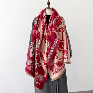 Châle pashmina élégant rouge à motif paisley avec franges pour l'hiver au chaud