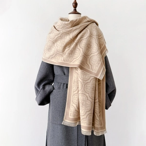 Écharpe Châle Enveloppant D'Hiver Pour Femmes Épais Fausse Cachemire Chaud Rétro Floral Jacquard Avec Franges Élégant