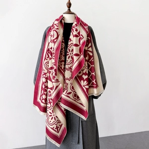 Écharpe épaisse style ethnique en imitation cachemire avec jacquard et franges