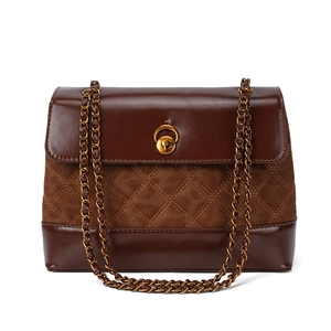 Retro brown quilted chain bag with leather patchwork and gold clasp in high-end style