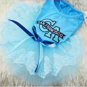 Robe tutu bleue pour animaux avec broderie San Francisco et jupe en dentelle pour chiens