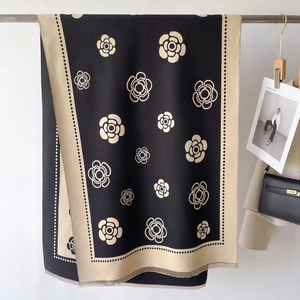Elegant cashmere-like winter scarf with camellia floral patterns and tassels for women