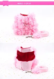 Harnais floral rose pour animaux avec pétales 3D en tissu pour chats et petits chiens