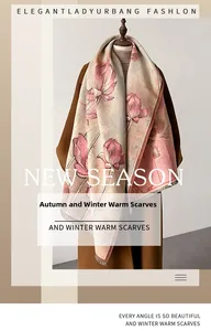 Détail d'un châle à motif floral de lotus avec franges et tissu chaud type cachemire