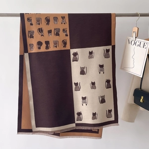 Katzenmuster-Jacquard-Schal mit Fransen und neutralem Block-Design in weichem Kaschmir-Stil