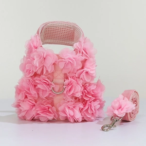 Harnais et laisse pour chien rose avec fleurs 3D et maille respirante pour chats et chiens