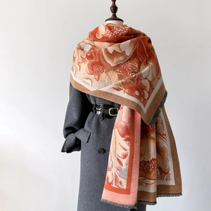 Sciarpa Invernale da Donna Jacquard Floreale Vintage Morfida Imitazione Cashmere Scialle Caldo Con Nappina Avvolgente