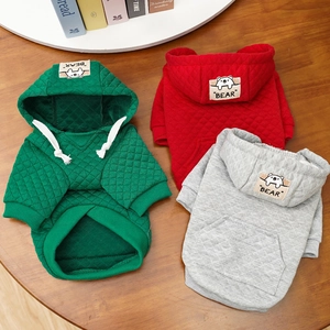 Gesteppte Haustier-Hoodies für Hunde und Katzen in Rot, Grün und Grau mit Bären-Patch