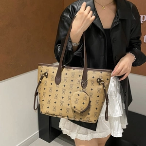 Grande borsa tote vintage marrone con motivo orsetto e portamonete rotondo abbinato